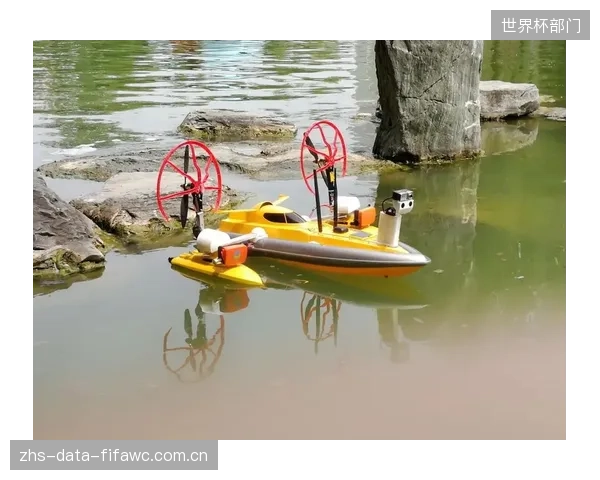 一艘搭载惯导系统的无人救援船，其自主巡航的有效监控水域面积可达5平方公里，其效率远高于传统的人工瞭望塔与救生艇组合模式