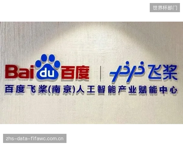 运营商的商业模式正在演进，通过推出“赛事加速包”和带有球队logo的专属UE标识等增值服务，完成了从“为连接付费”到“为体验付费”的逻辑闭环